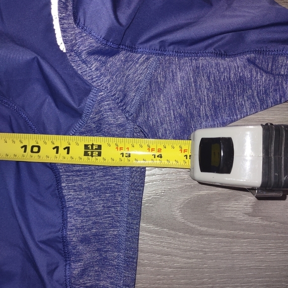 LULULEMON Another Mile running jacket with reflective - Picture 9 of 9